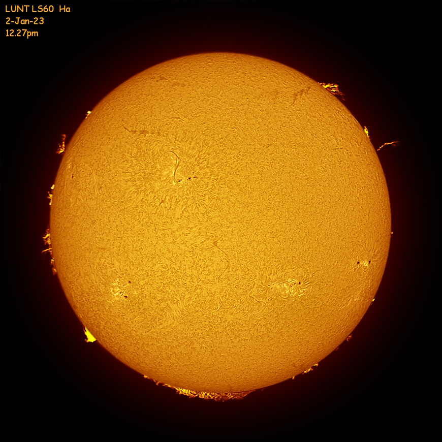 Tony Broadhurst's image of the Sun in H-Alpha, taken with an LS60 on 2nd January 2023.  Image used with kind permission.